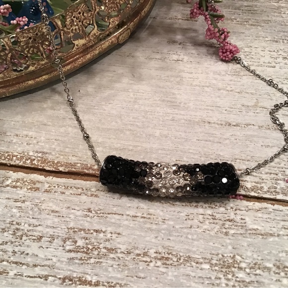 Curved Bar Necklace - Picture 1 of 6